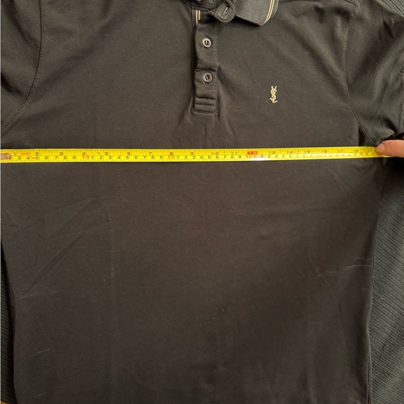 Medium Yves Saint Laurent polo tshirt. 10/10 condition. - Picture 2 of 6